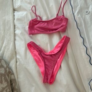 NEVER WORN triangl sparkle pink bikini set